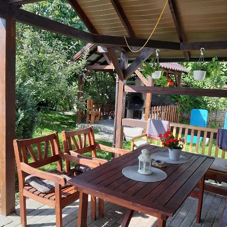 Casa De Oaspeti Laura Rîşnov Kültér fotó