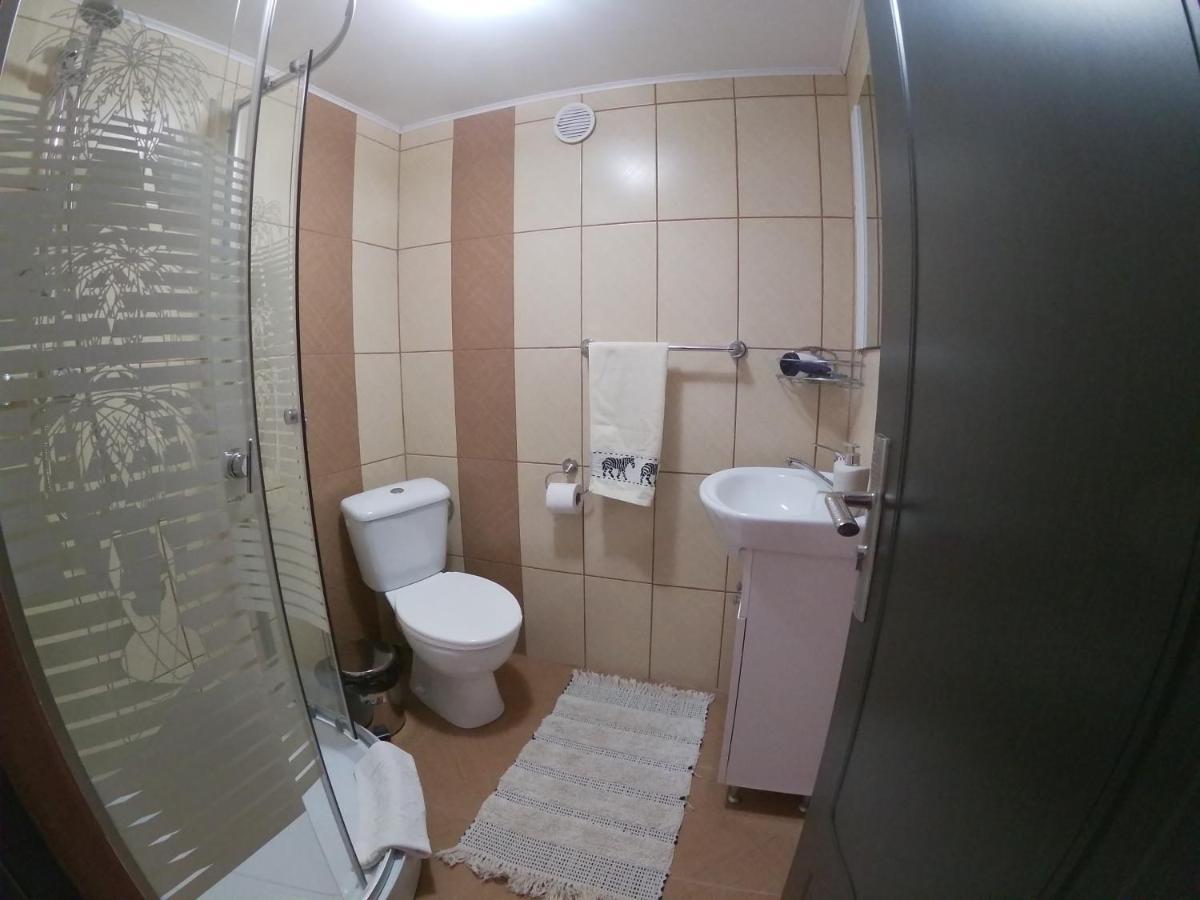 Casa De Oaspeti Laura Rîşnov Kültér fotó