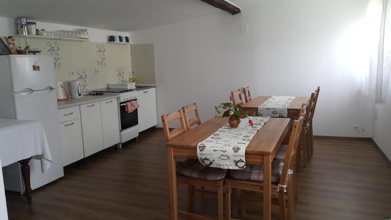 Casa De Oaspeti Laura Rîşnov Kültér fotó