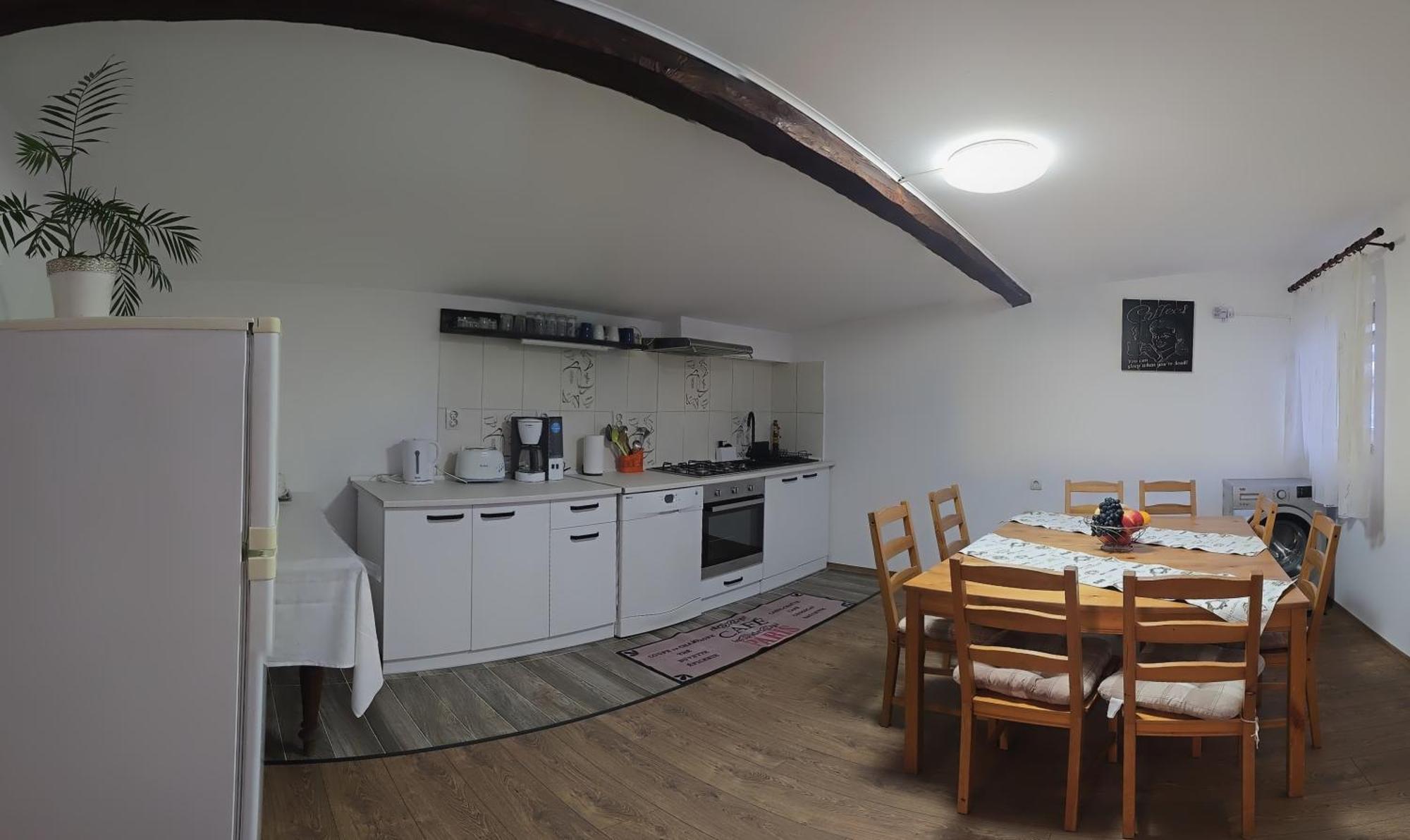 Casa De Oaspeti Laura Rîşnov Kültér fotó